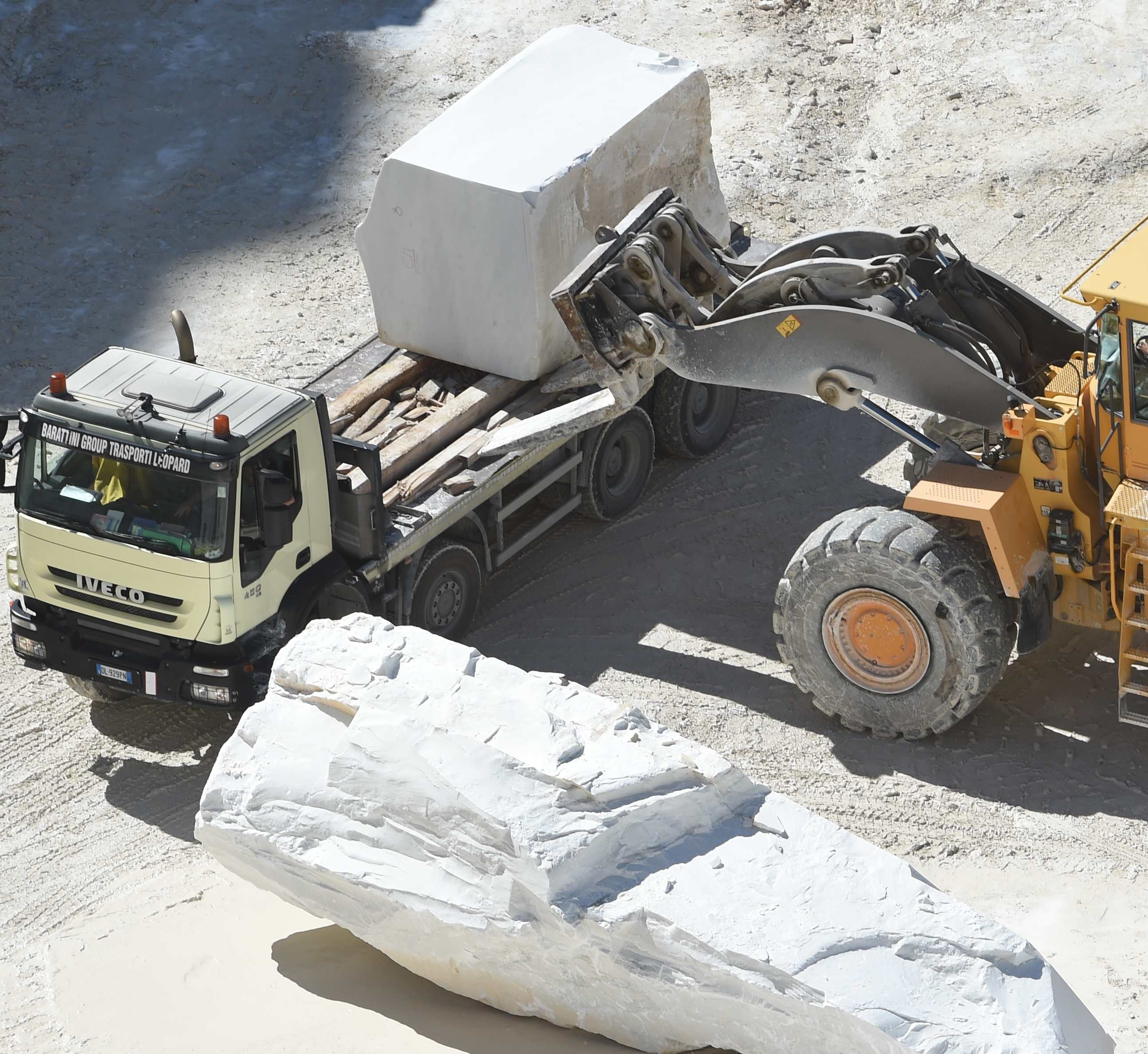 Carrière d'exploitation de marbre Granit de Fès - Site d'extraction
